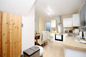 Kitchen- click for photo gallery